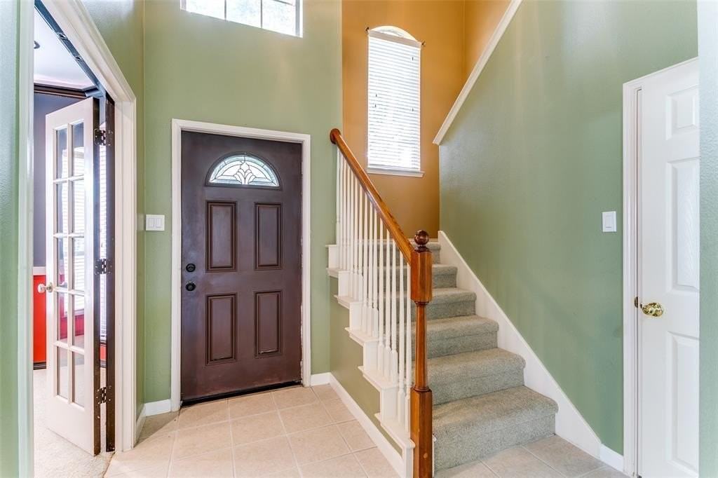 211 Patriot Ln - Photo 3 of 25