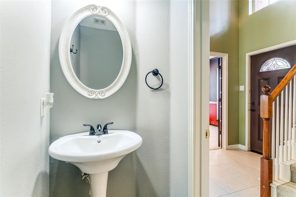 211 Patriot Ln - Photo 5 of 25