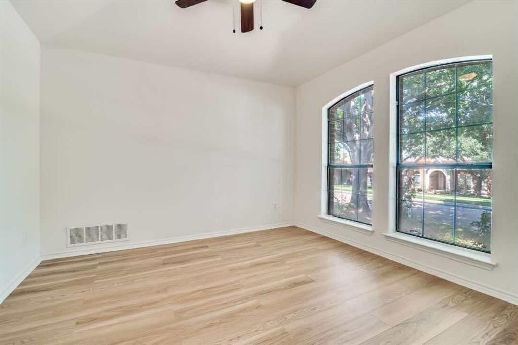 4421 Seedling Ln - Photo 5 of 11