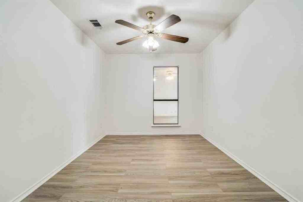 4421 Seedling Ln - Photo 7 of 11