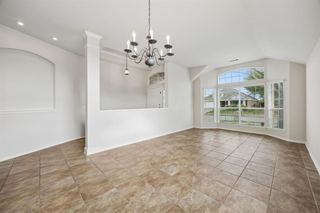 8201 Rayburn Ln - Photo 7 of 27