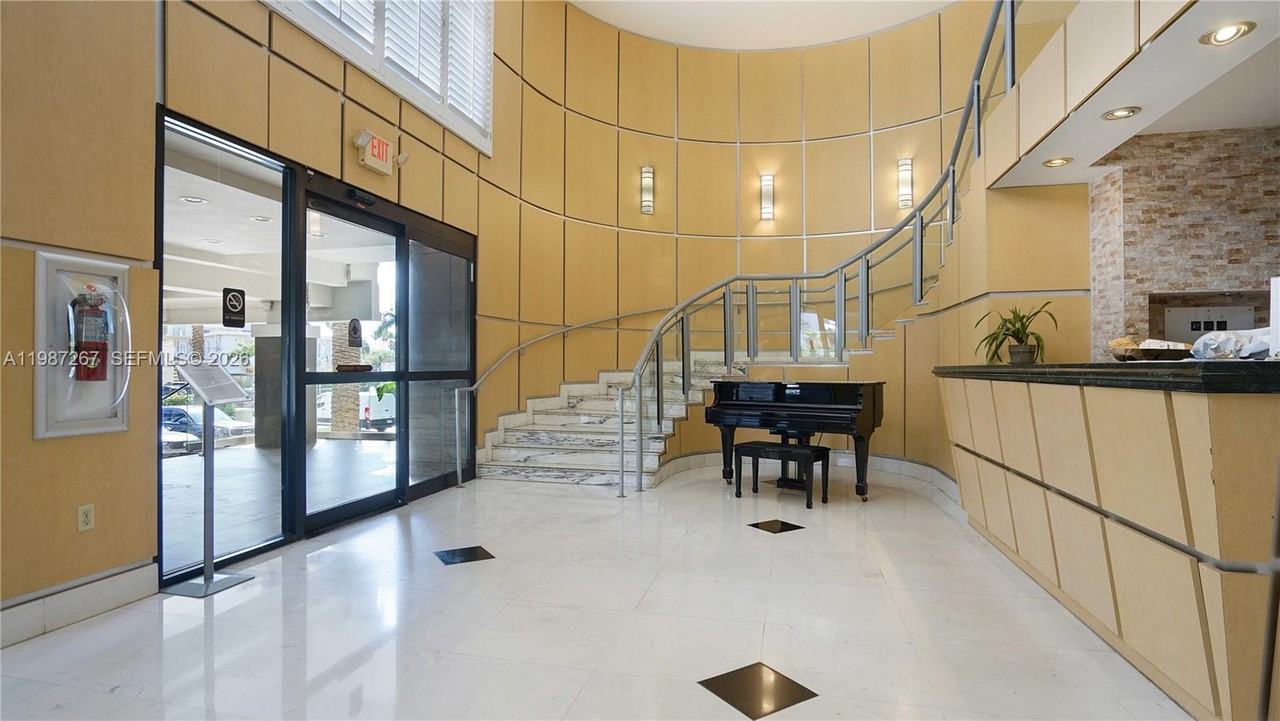 6770 Indian Creek Dr #14 - Photo 6 of 8