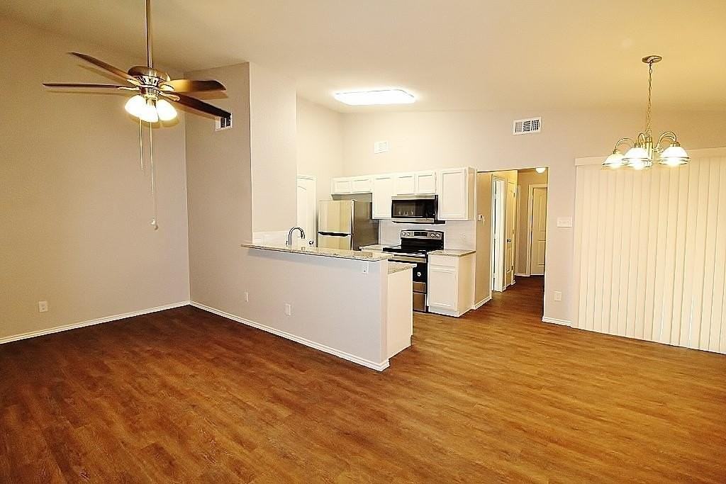 6620 S Creek Dr - Photo 4 of 16