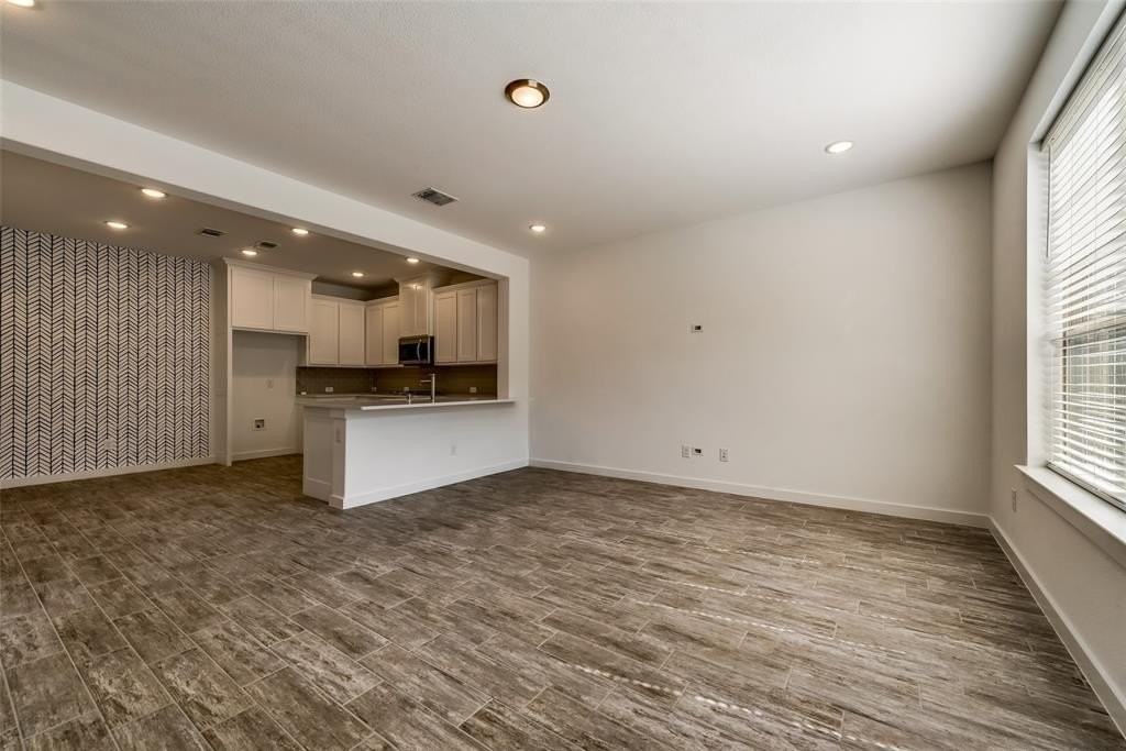 1314 Casselberry Dr - Photo 3 of 16