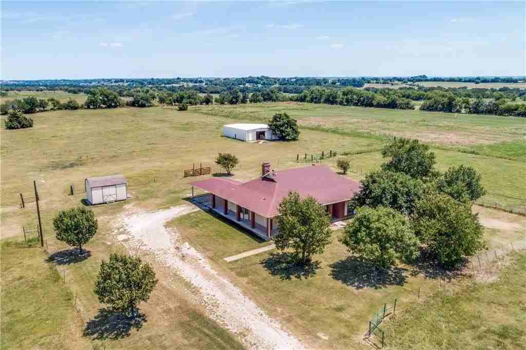 7702 Rawhide Rd - Photo 3 of 26