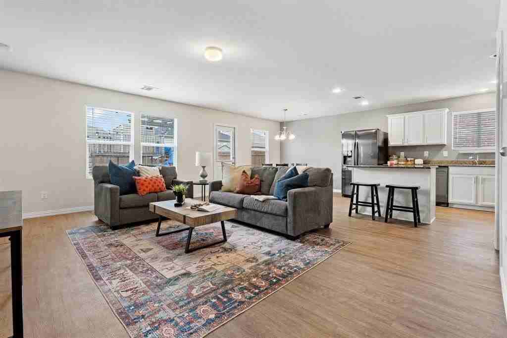 9937 Amosite Dr - Photo 5 of 27