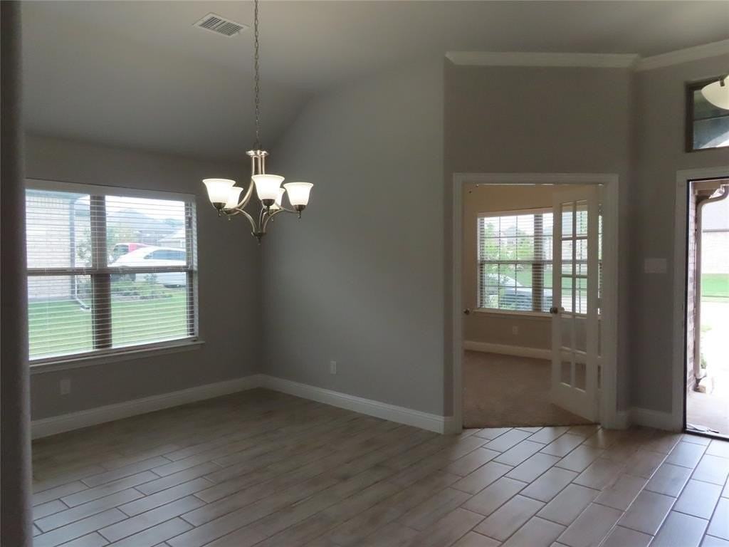 426 Oleander Dr - Photo 4 of 22