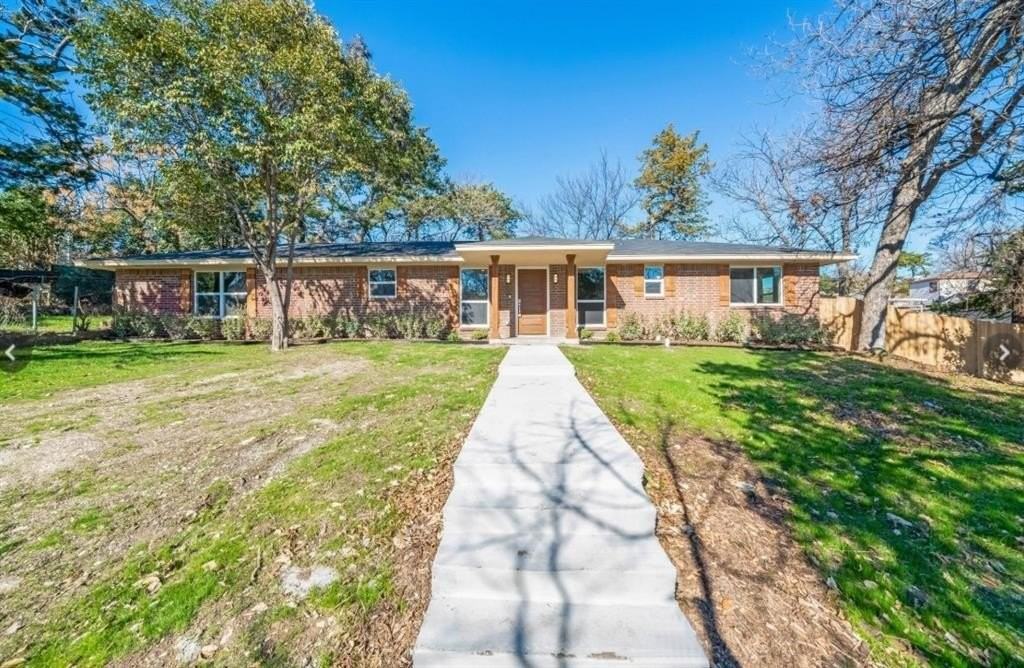 1131 Forester Dr