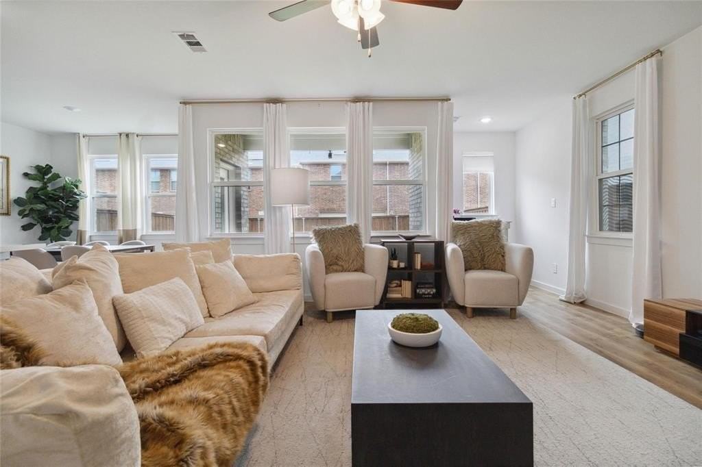 2036 Dove Creek Ln - Photo 7 of 16