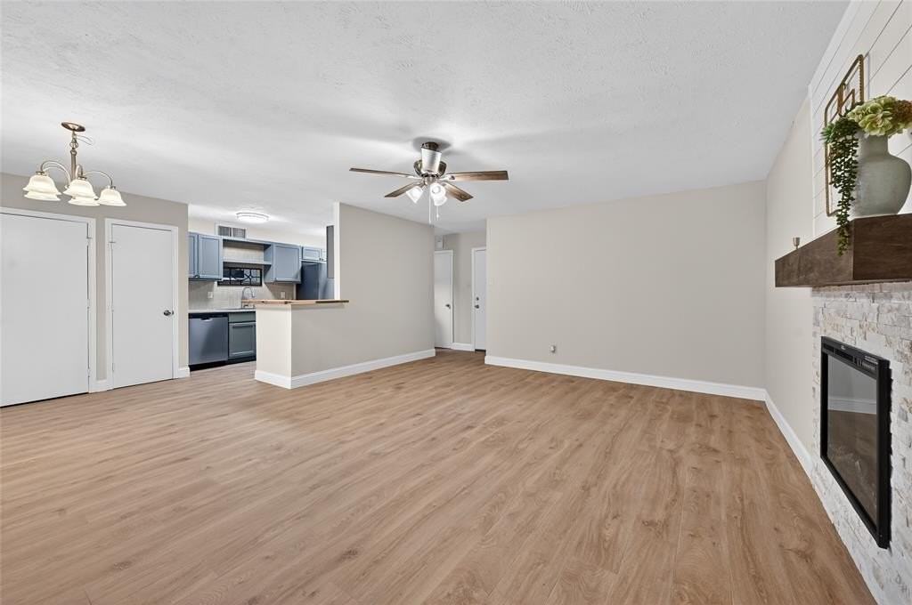 7001 Newcastle Pl - Photo 7 of 26