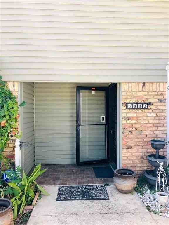 3013 Carolyn Ct - Photo 2 of 22