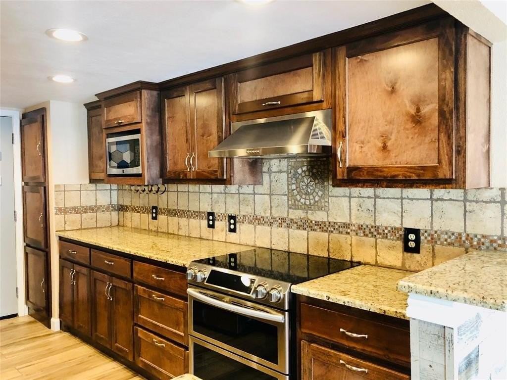 3013 Carolyn Ct - Photo 7 of 22