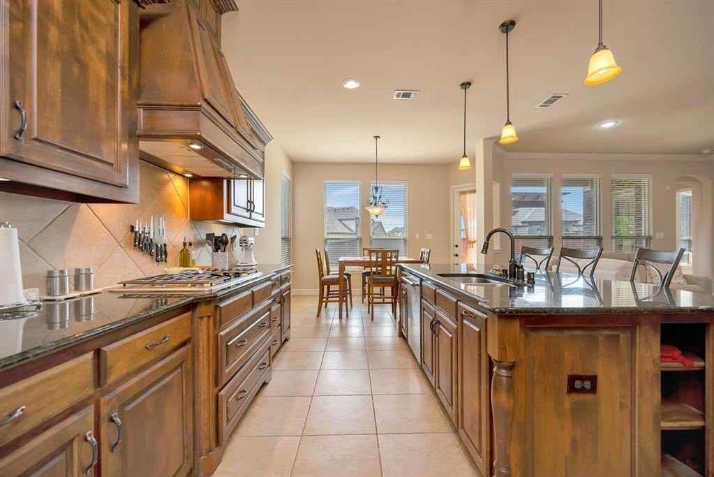 2548 Balmain Ct - Photo 7 of 38