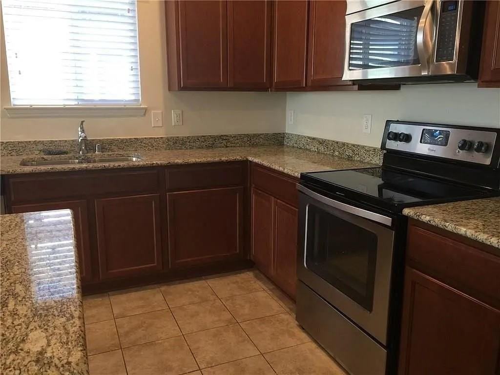 2308 Gelbray Pl - Photo 3 of 12