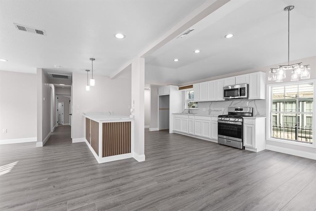 2435 Sharon St - Photo 4 of 28