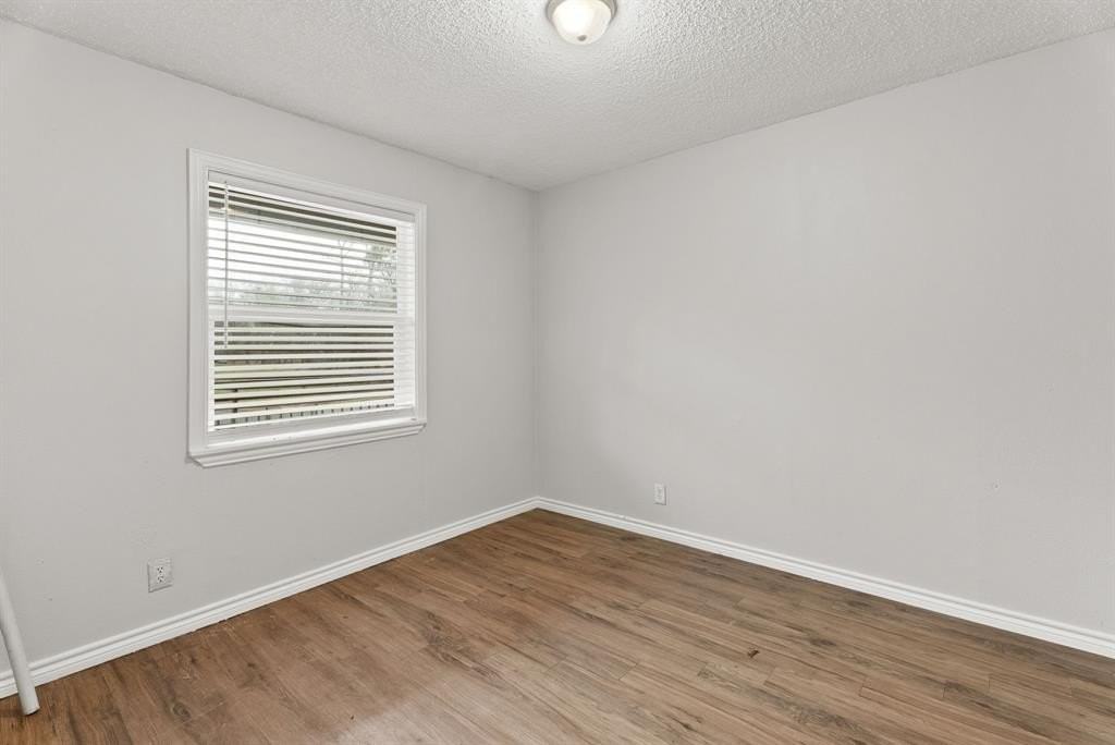 429 Johnson St #10 - Photo 7 of 12