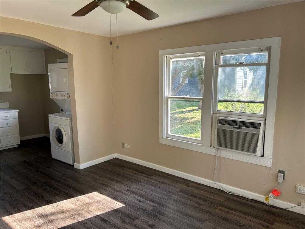 104 W Wilson Ave - Photo 2 of 10