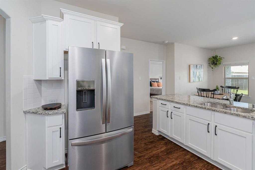 3136 Overlook Dr - Photo 6 of 27