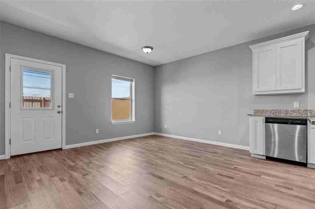 117 Winners Cir #103 - Photo 4 of 22