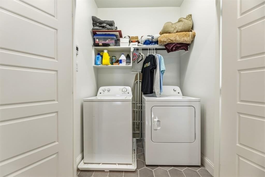 4937 Barcelona Ave - Photo 5 of 29