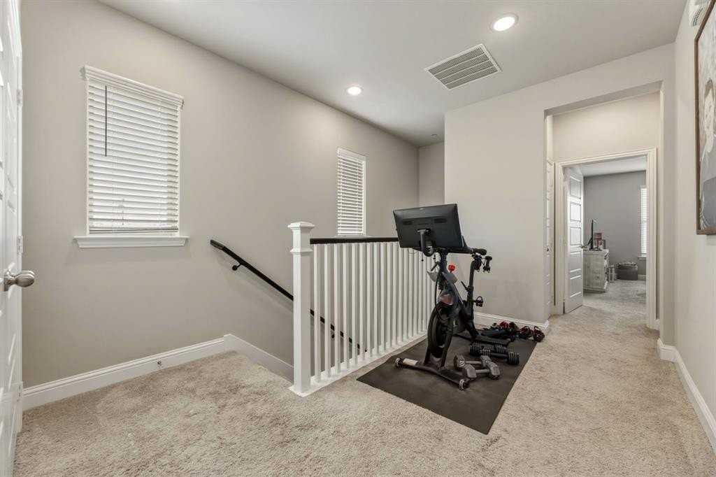 4937 Barcelona Ave - Photo 6 of 29