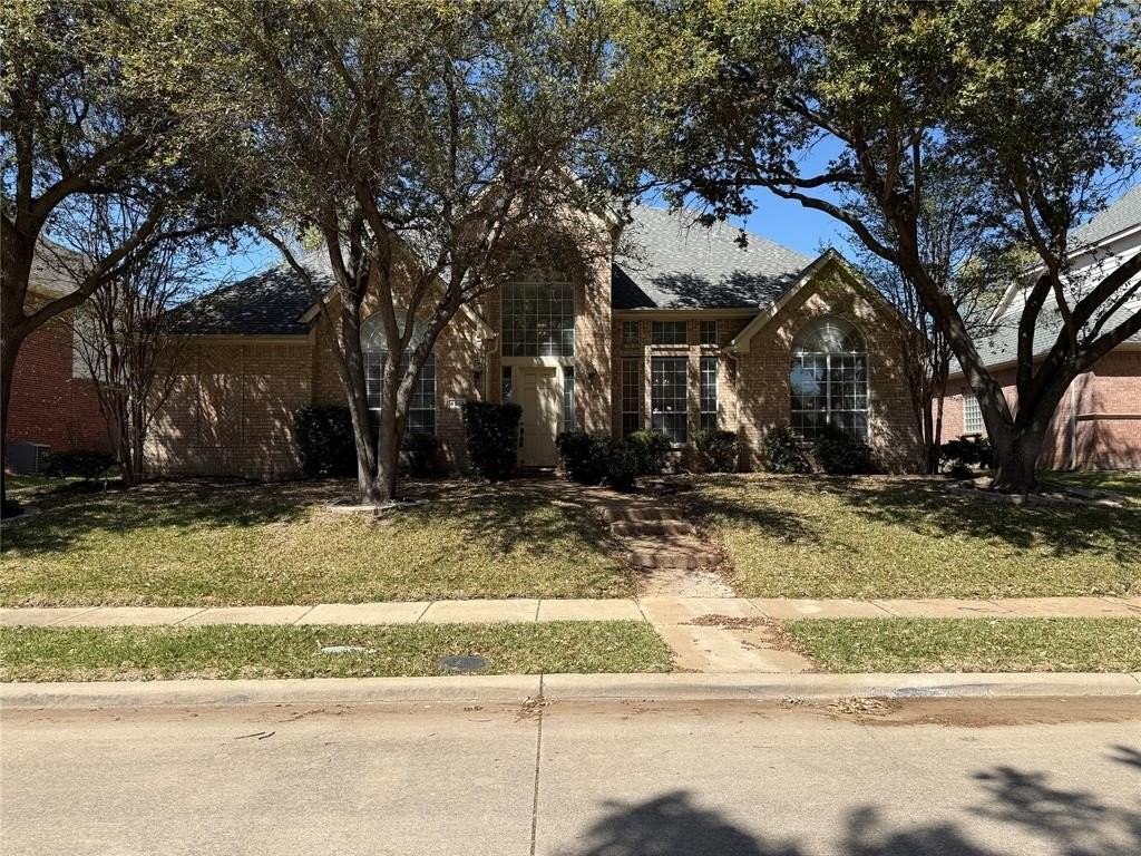 4513 Saint James Dr - Photo 4 of 34