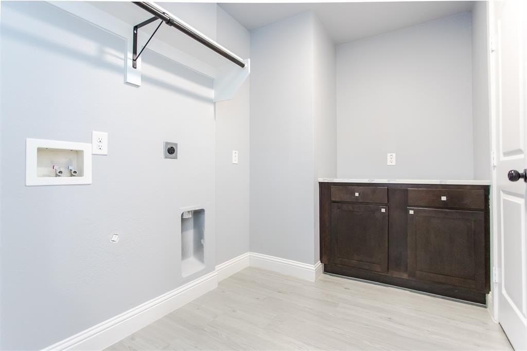 415 W Elm St #415 - Photo 6 of 17