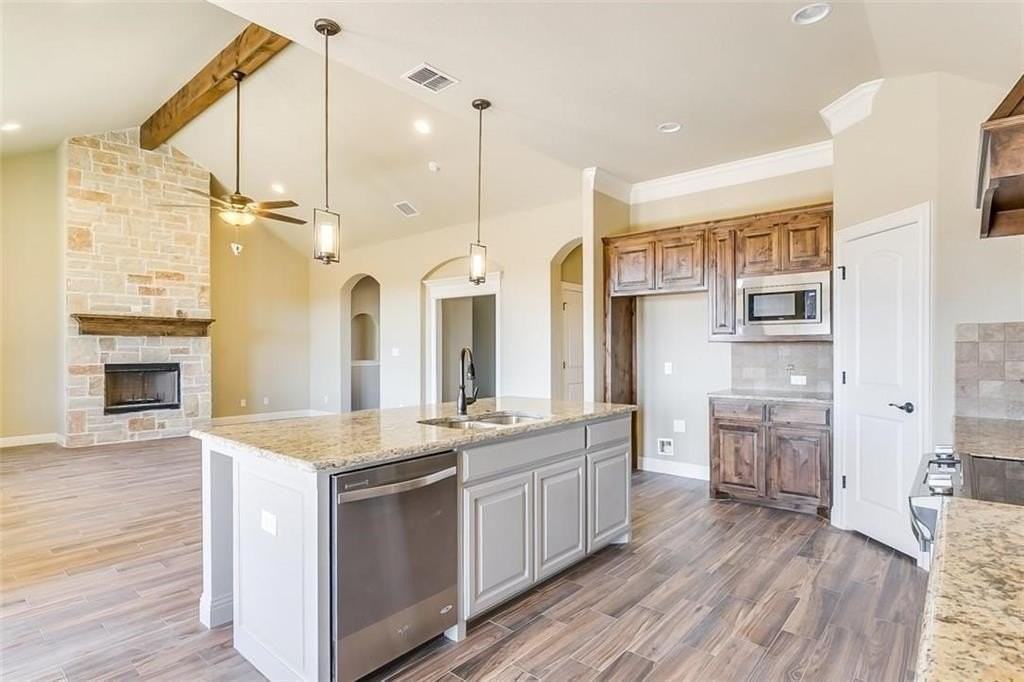 320 Oar Wood Dr - Photo 5 of 27