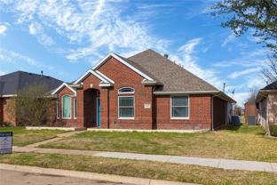 6513 Redwood Ln - Photo 1 of 1