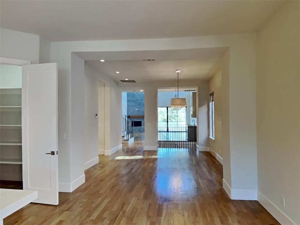 4218 Bowser Ave - Photo 5 of 36