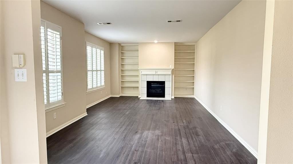 1412 Sussex Dr - Photo 4 of 32