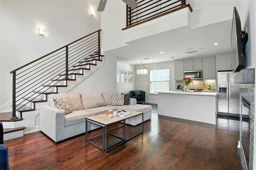 1930 Euclid Ave #3 - Photo 5 of 12