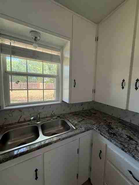 1533 Bridge Ave - Photo 6 of 15