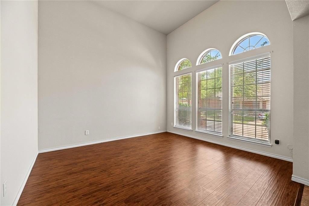 5805 Broken Spur - Photo 4 of 25