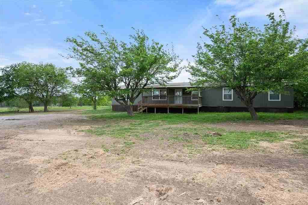 12325 Hudson Dr - Photo 6 of 39