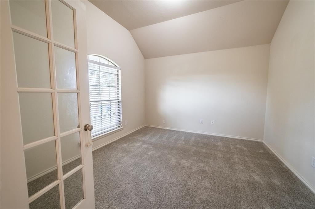 7509 Dalton Dr - Photo 4 of 22