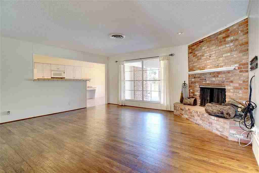 6348 Juneau Rd - Photo 4 of 19