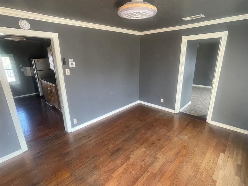 621 Nowahy Ave - Photo 2 of 11