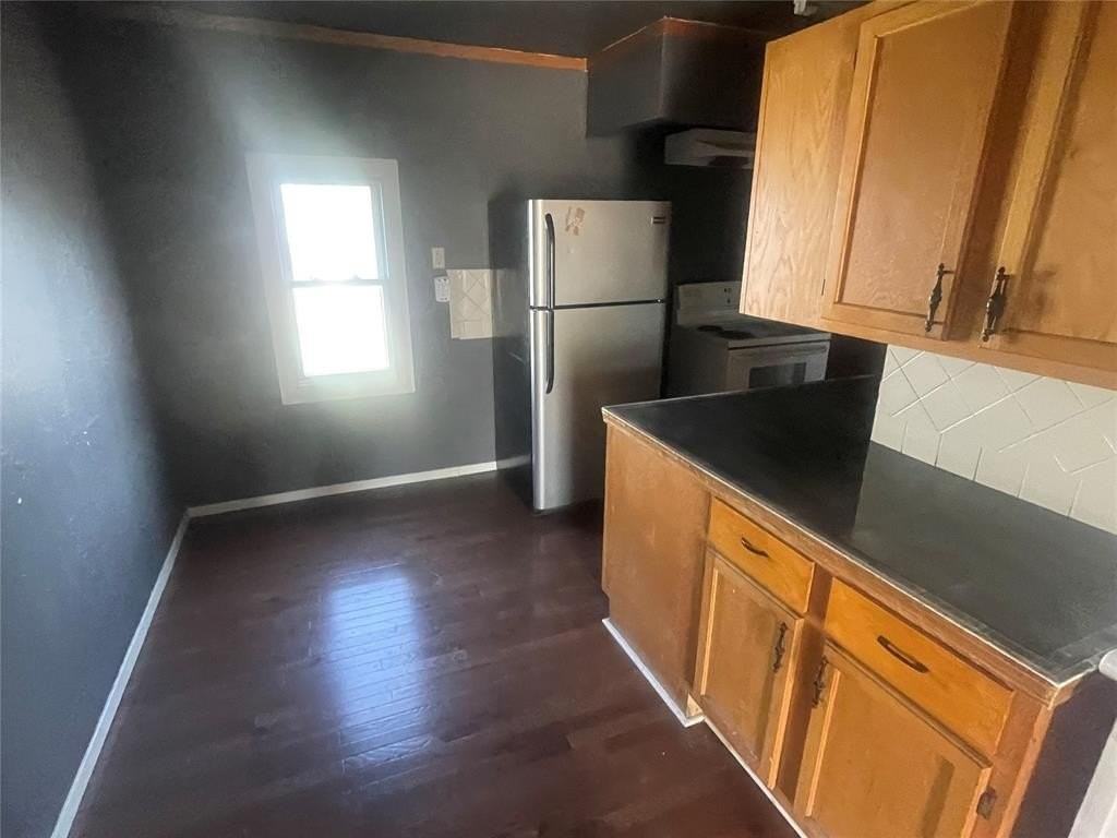 621 Nowahy Ave - Photo 6 of 11