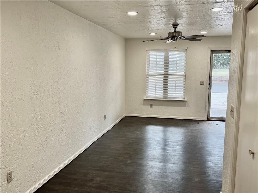 1807 Suzanne Dr - Photo 5 of 7