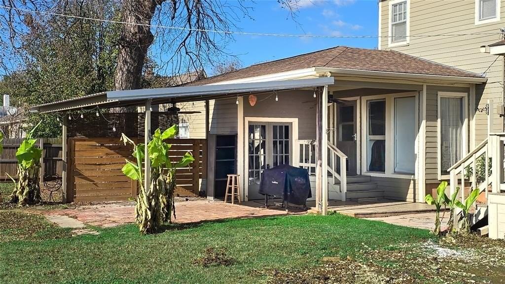 609 N Ash St - Photo 5 of 30