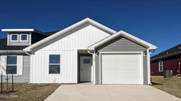 featured image of 707 Short Leaf Ln