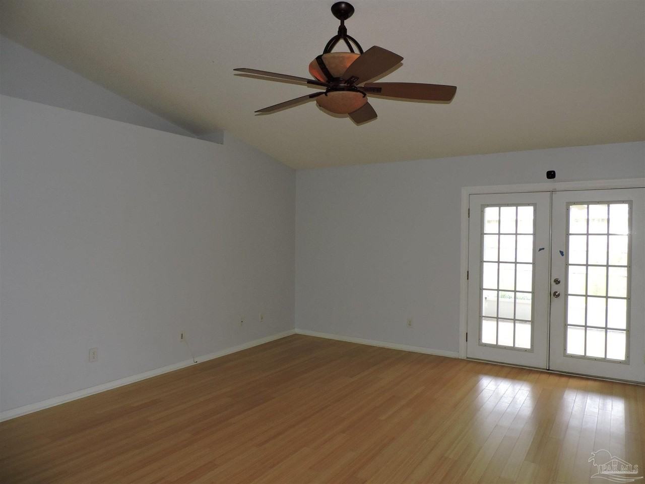 10931 Country Ostrich Dr - Photo 4 of 26