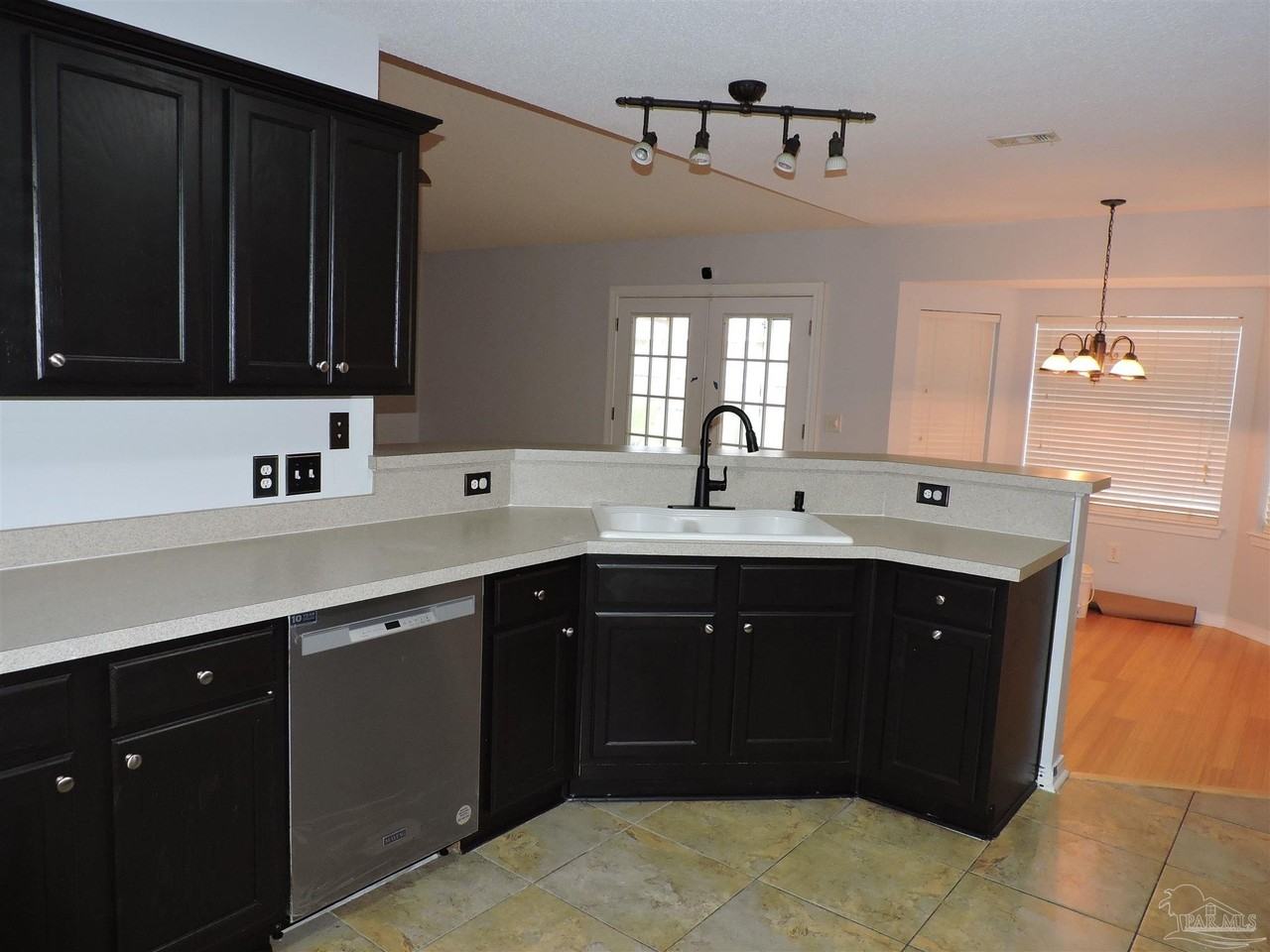 10931 Country Ostrich Dr - Photo 7 of 26