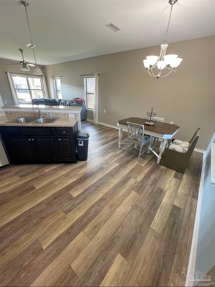 5798 Corkscrew Ct - Photo 5 of 18