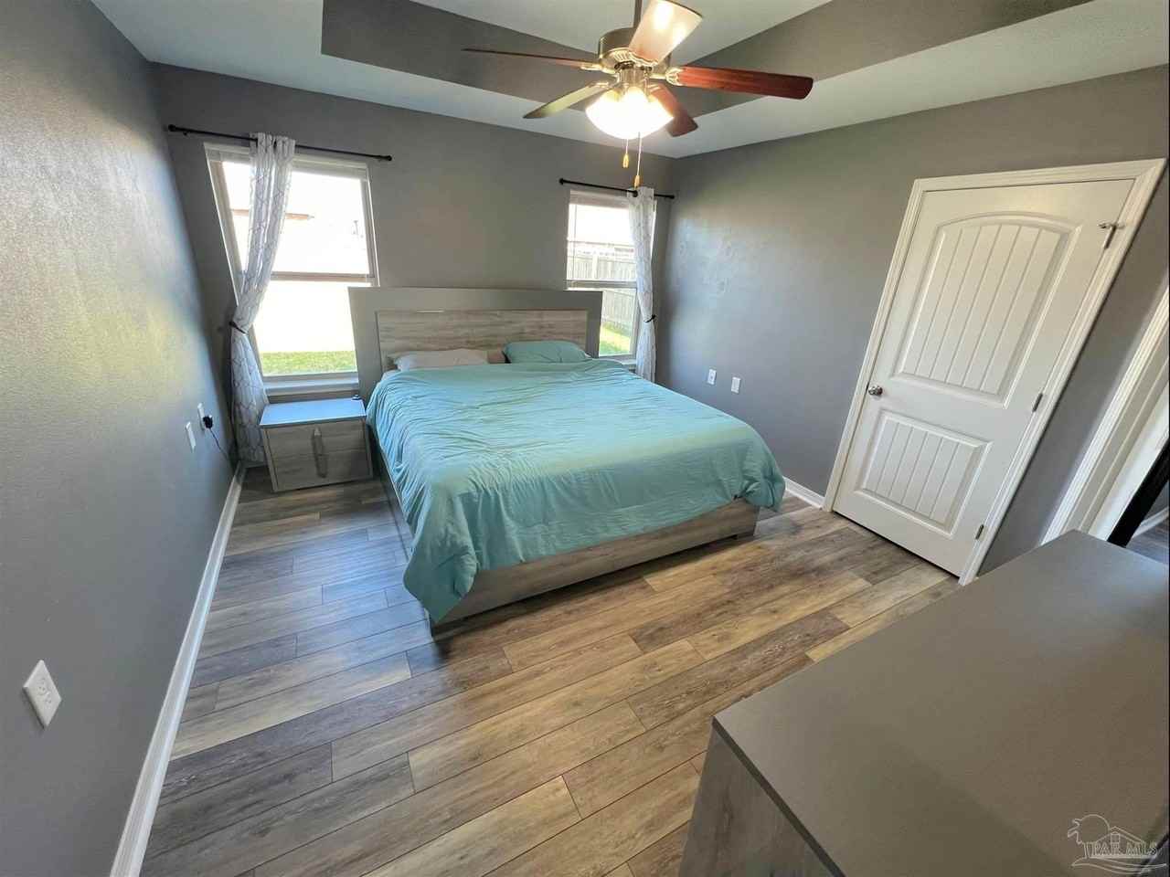 5798 Corkscrew Ct - Photo 7 of 18