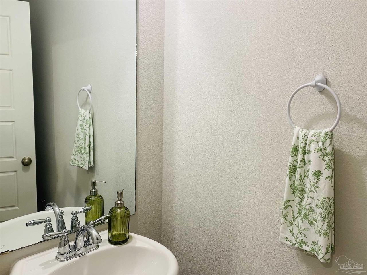 9845 Beulah Rd - Photo 7 of 34