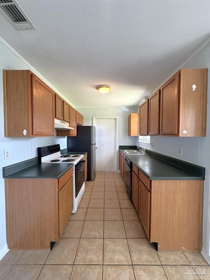 4168 Danamar Dr - Photo 4 of 12