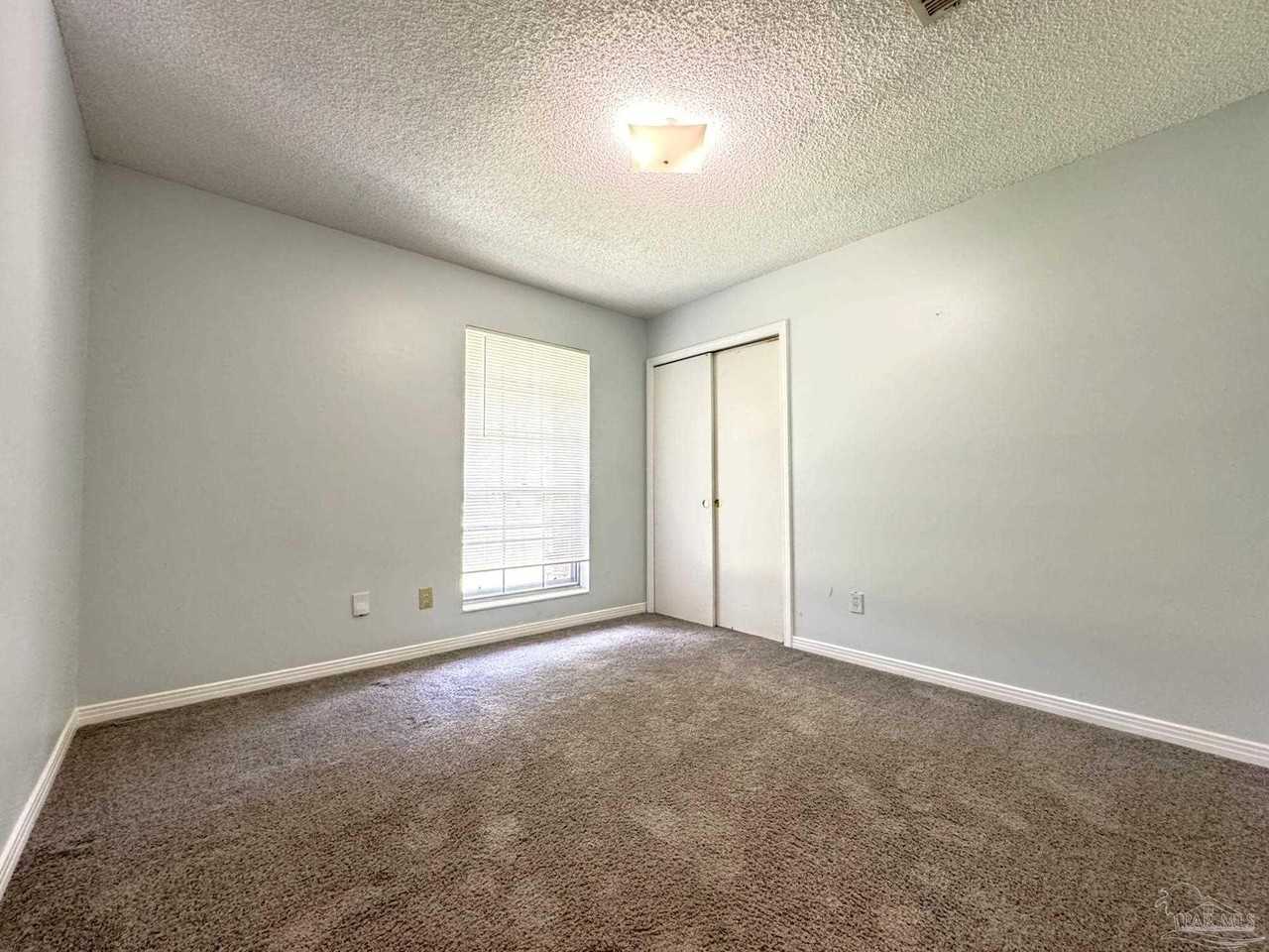 4168 Danamar Dr - Photo 6 of 12