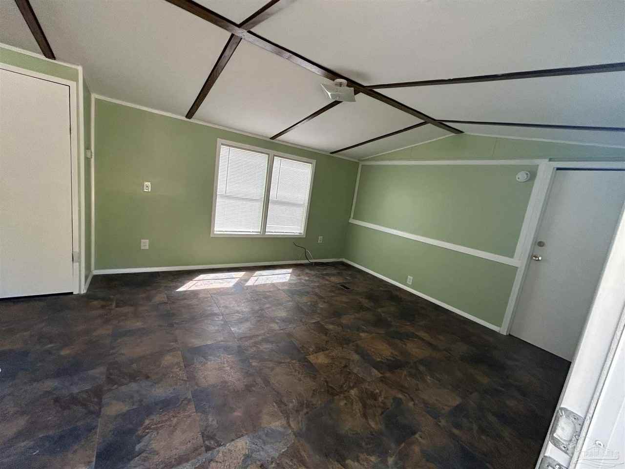 6453 Hunter St - Photo 3 of 10